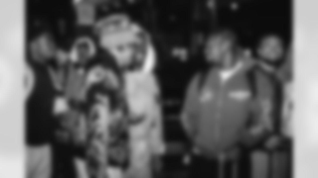 E_251217_Regular_Season_Week_16_Travel_BT_0037