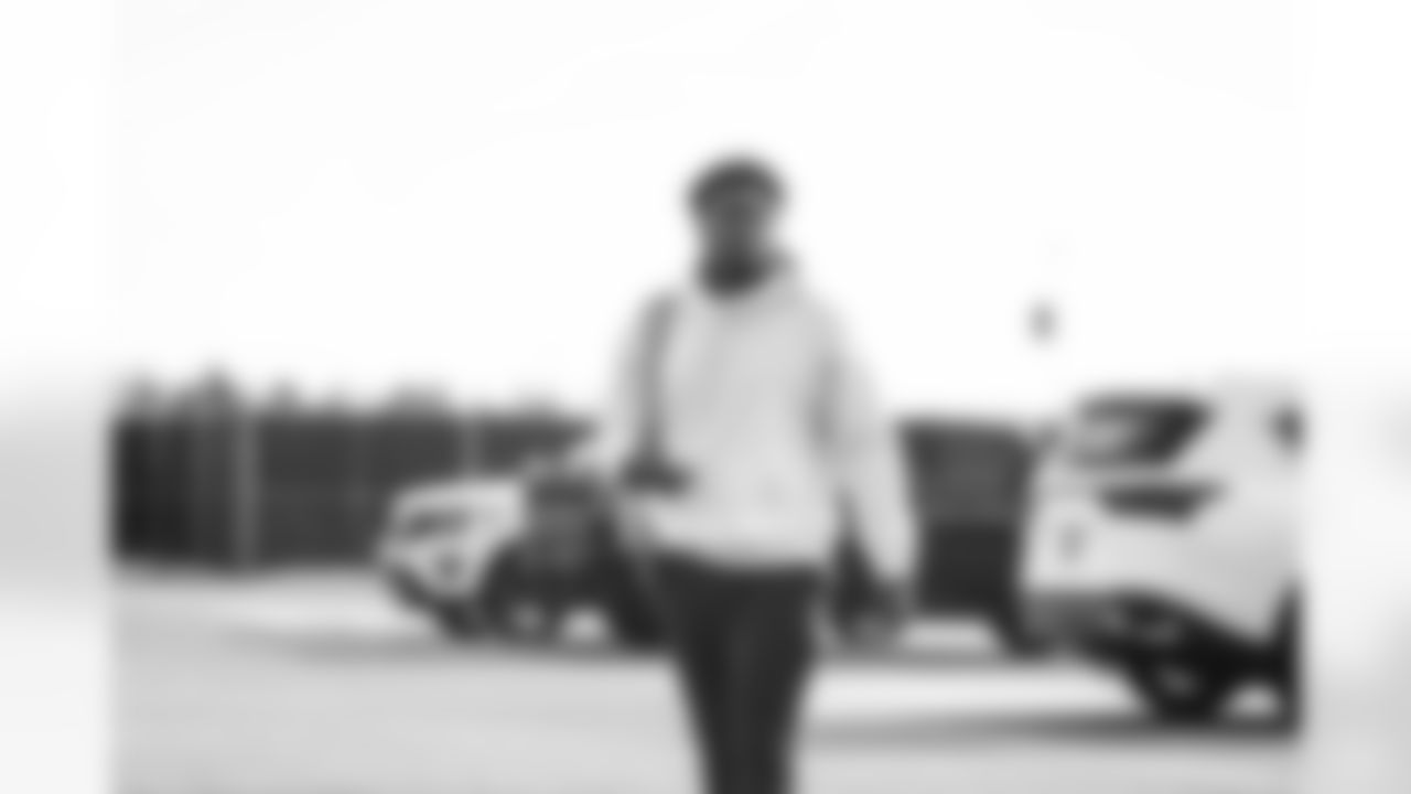 31 CB Darious Williams arrives at SoFi Stadium for today's matchup against the Lions