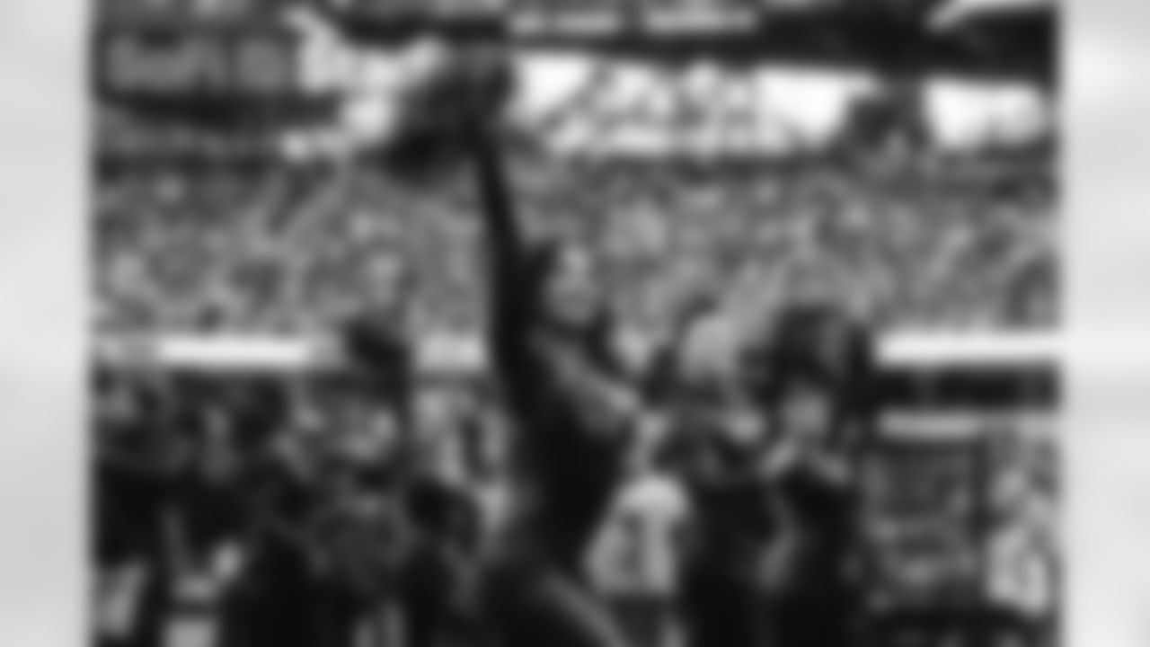 The Los Angeles Rams take on the Seattle Seahawks in week 11 of the 2025 NFL regular season.