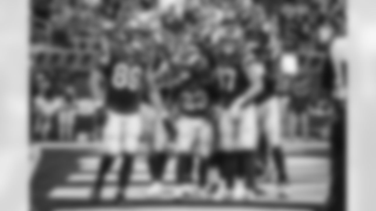 The Los Angeles Rams take on the New Orleans Saints in week 9 of the 2025 NFL regular season.