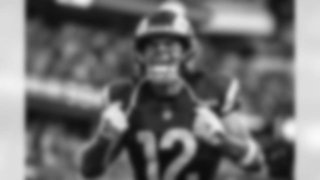 The Los Angeles Rams take on the Detroit Lions in week 15 of the 2025 NFL regular season.