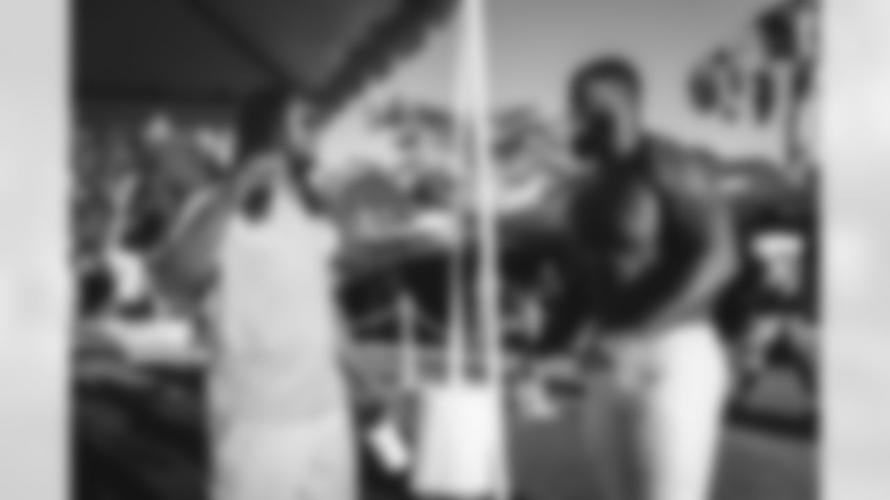 E_TOW02408 00320