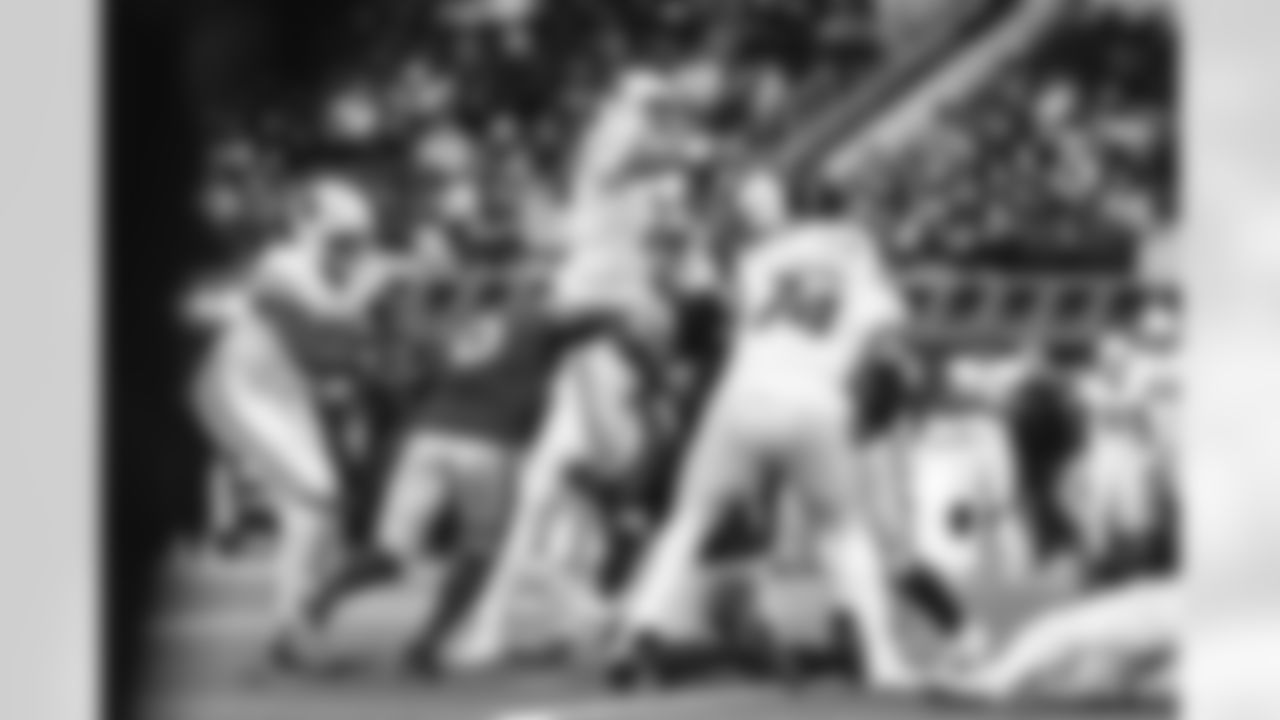 The Los Angeles Rams take on the Arizona Cardinals in week 18 of the 2025 NFL regular season.