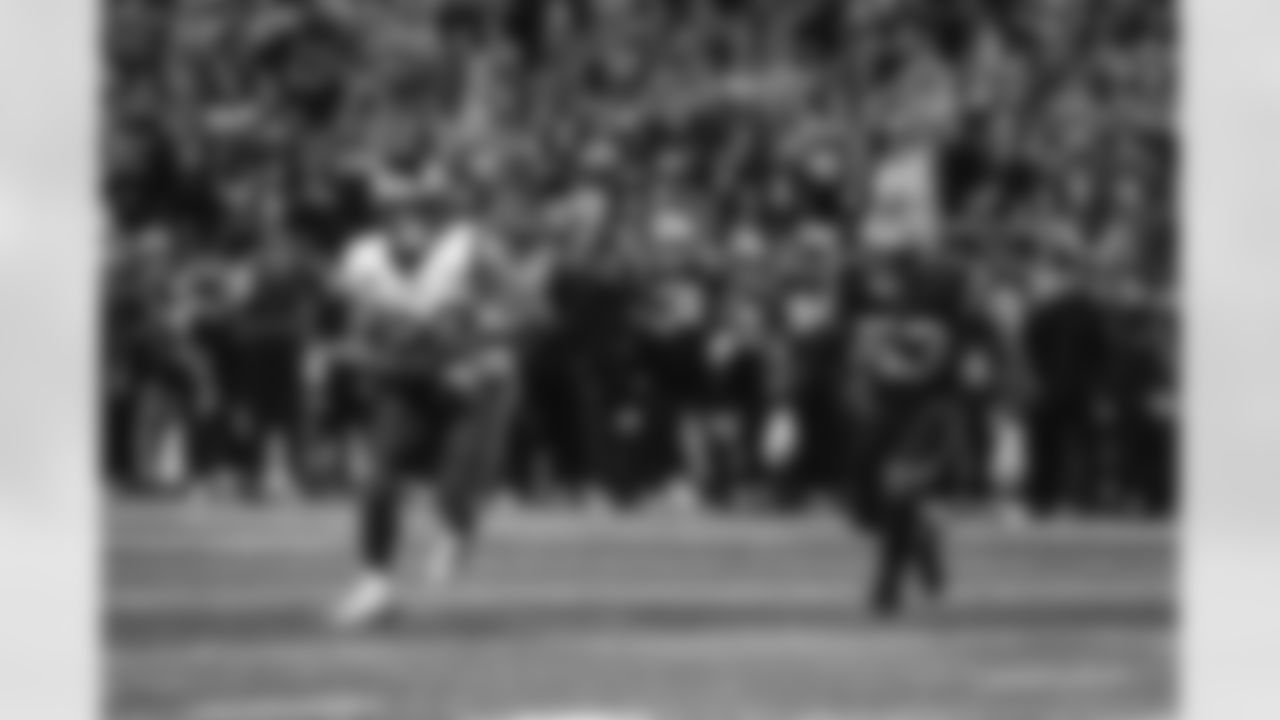 The Los Angeles Rams take on the Carolina Panthers in the wild card round of the 2025 NFL post season.