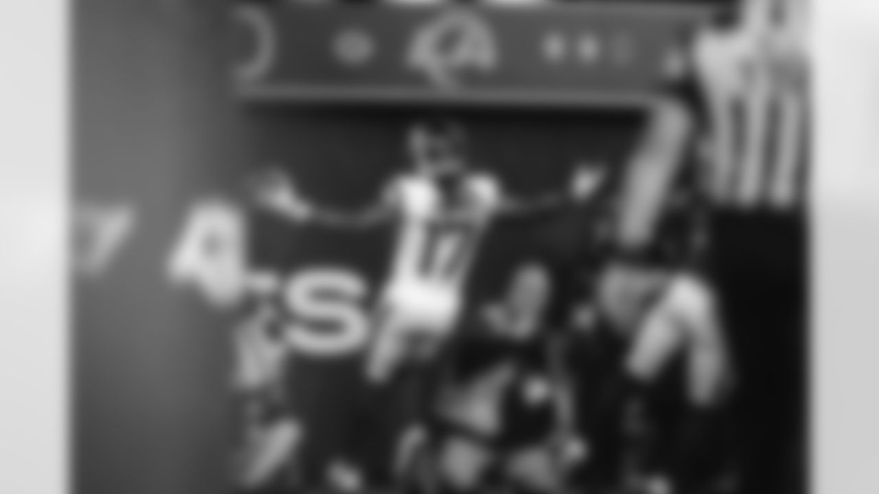 The Los Angeles Rams take on the Tampa Bay Buccaneers in week 12 of the 2025 NFL regular season.