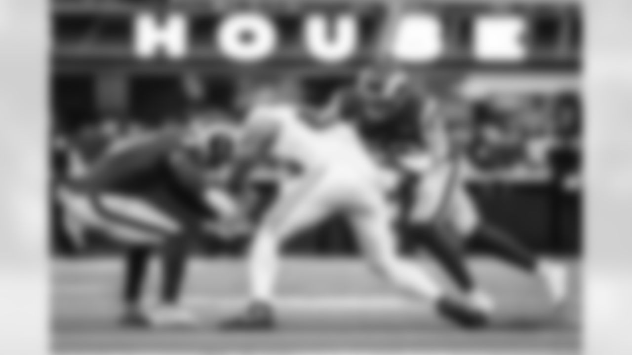 The Los Angeles Rams take on the Arizona Cardinals in week 18 of the 2025 NFL regular season.