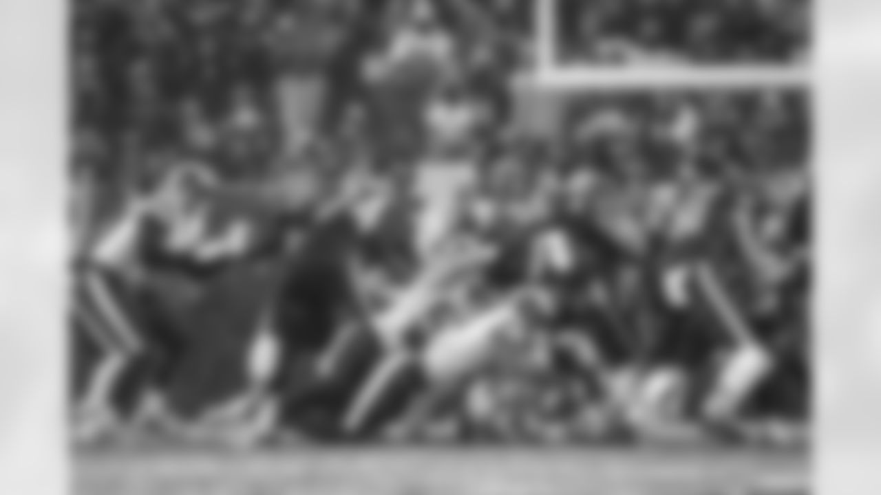 The Los Angeles Rams take on the Chicago Bears in the divisional round of the 2025 NFL post season.