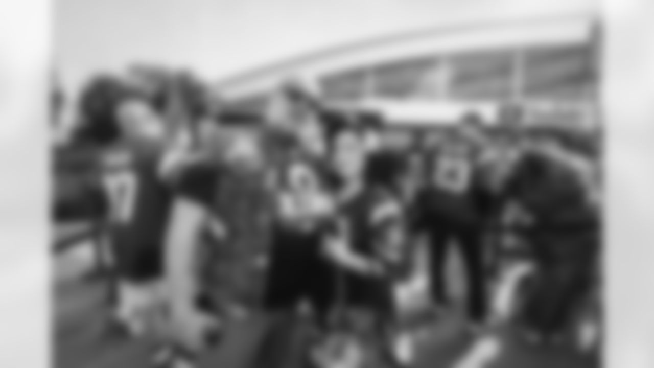 The Los Angeles Rams take on the Detroit Lions in week 15 of the 2025 NFL regular season.