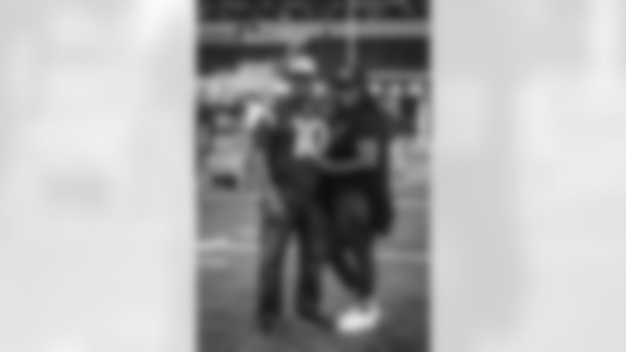 The Los Angeles Rams take on the New Orleans Saints in week 9 of the 2025 NFL regular season.