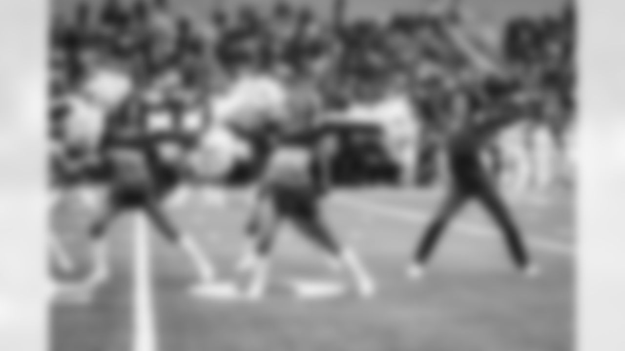 E_260104_Rams_vs_Cardinals_TE_427