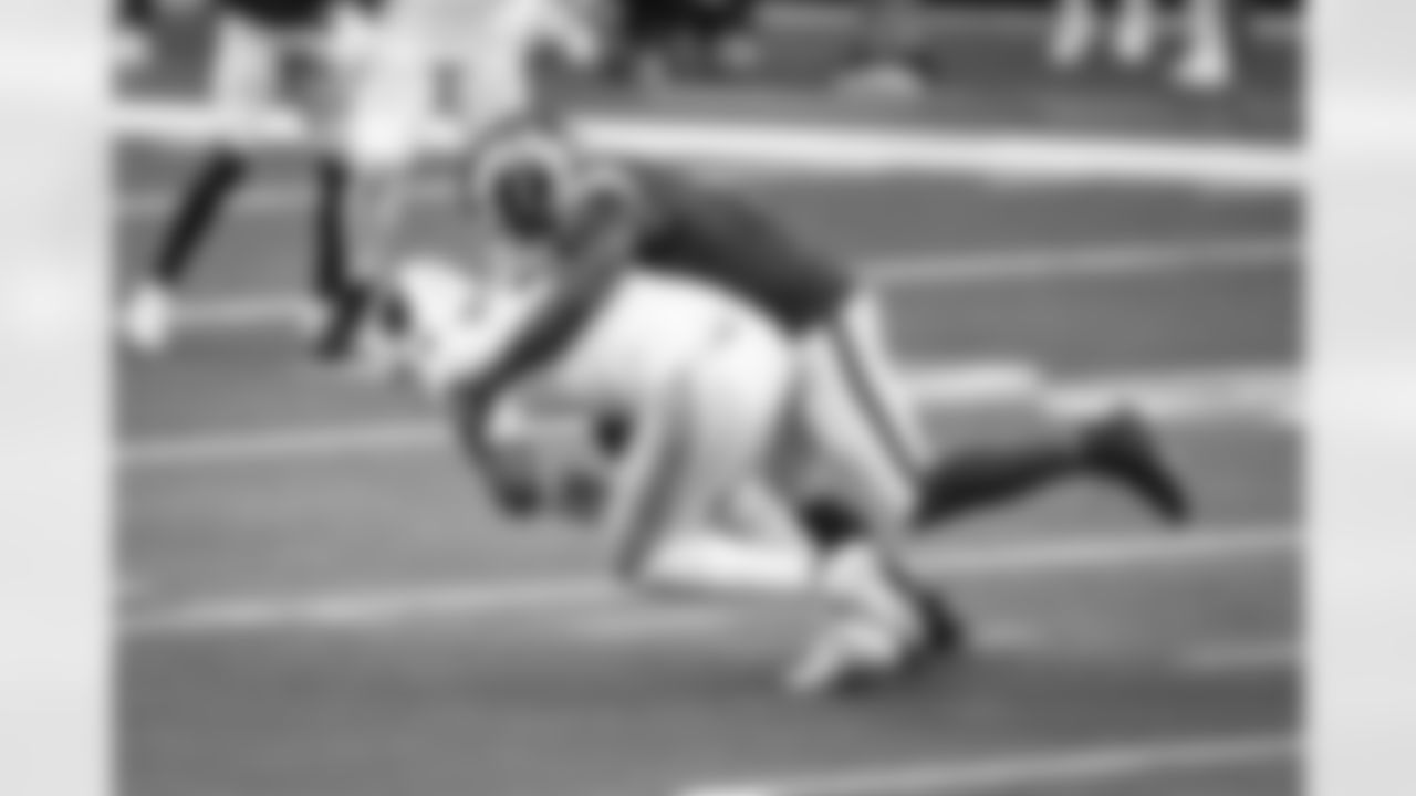 The Los Angeles Rams take on the Arizona Cardinals at SoFi Stadium in Week 18 of the 2025 season.