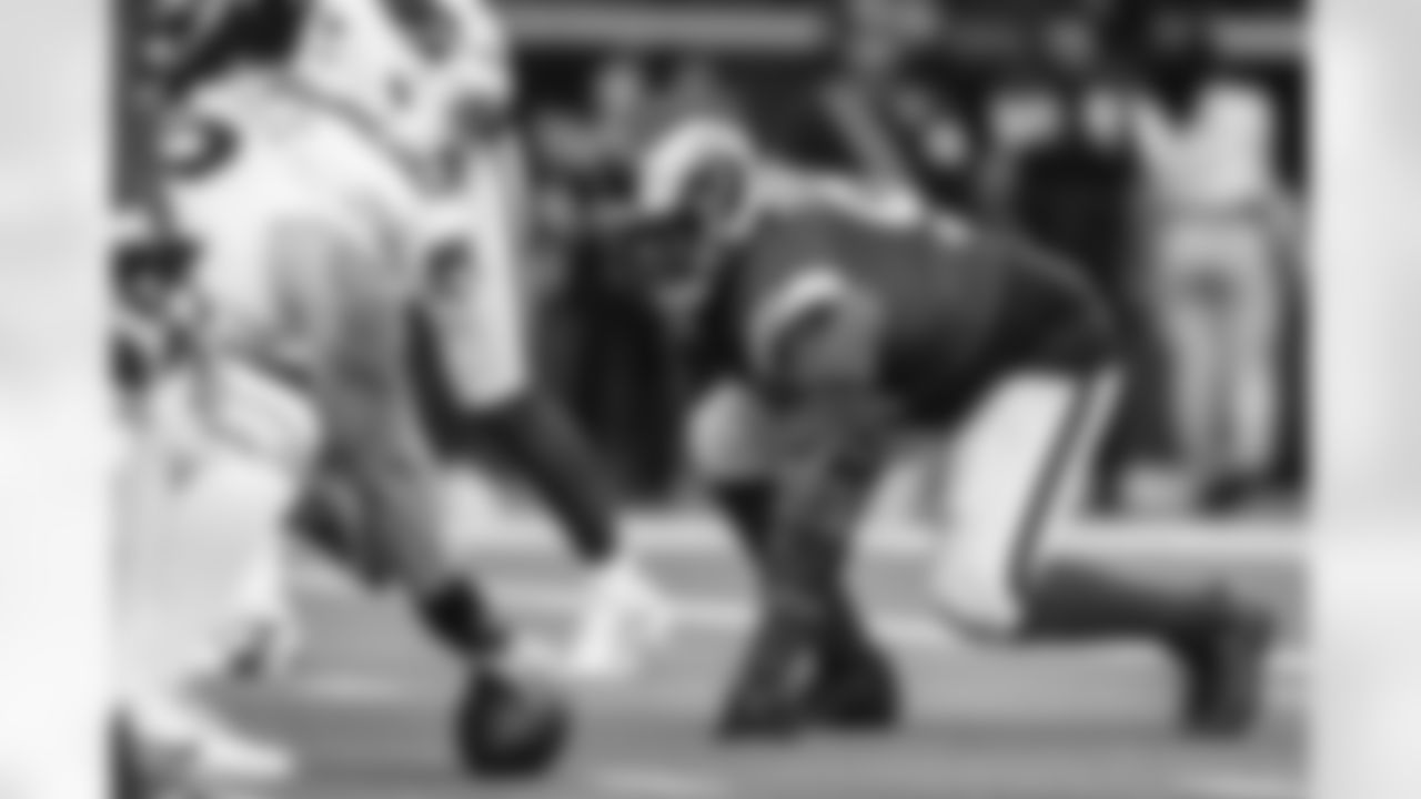 The Los Angeles Rams take on the Arizona Cardinals in week 18 of the 2025 NFL regular season.