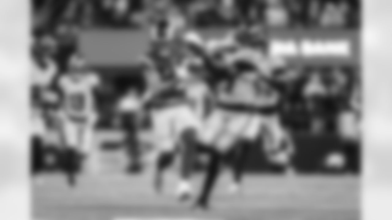 The Los Angeles Rams take on the Seattle Seahawks in week 16 of the 2025 NFL regular season.