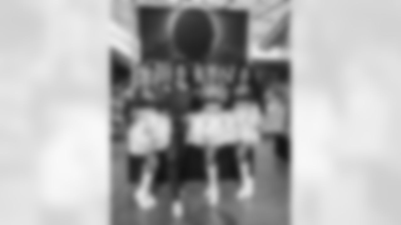 The Los Angeles Rams take on the Detroit Lions in week 15 of the 2025 NFL regular season.