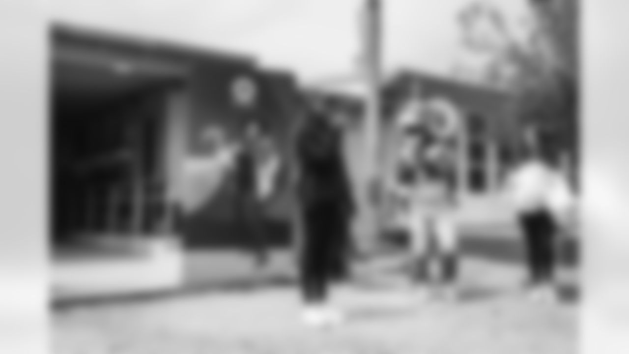 E_250606_1048_City_Year_Beautification_21052