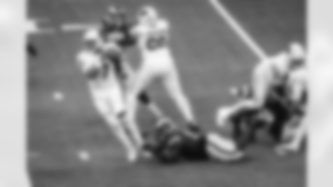 The Los Angeles Rams take on the Arizona Cardinals at SoFi Stadium in Week 18 of the 2025 season.