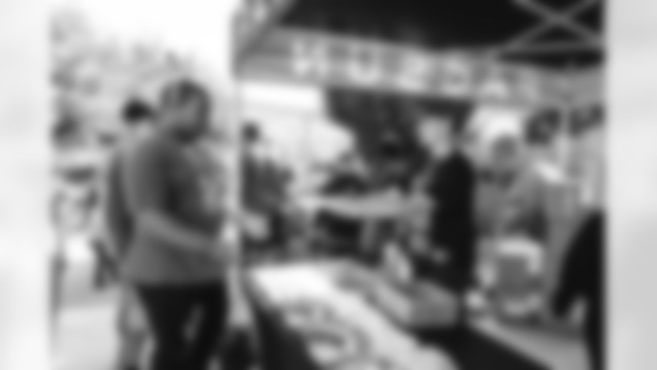 251219_Pacsun_Loads_Of_Love_RH_00019