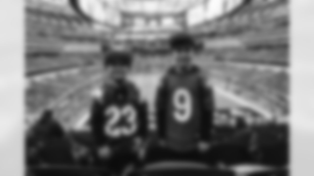 The Los Angeles Rams take on the Arizona Cardinals at SoFi Stadium in Week 18 of the 2025 season.