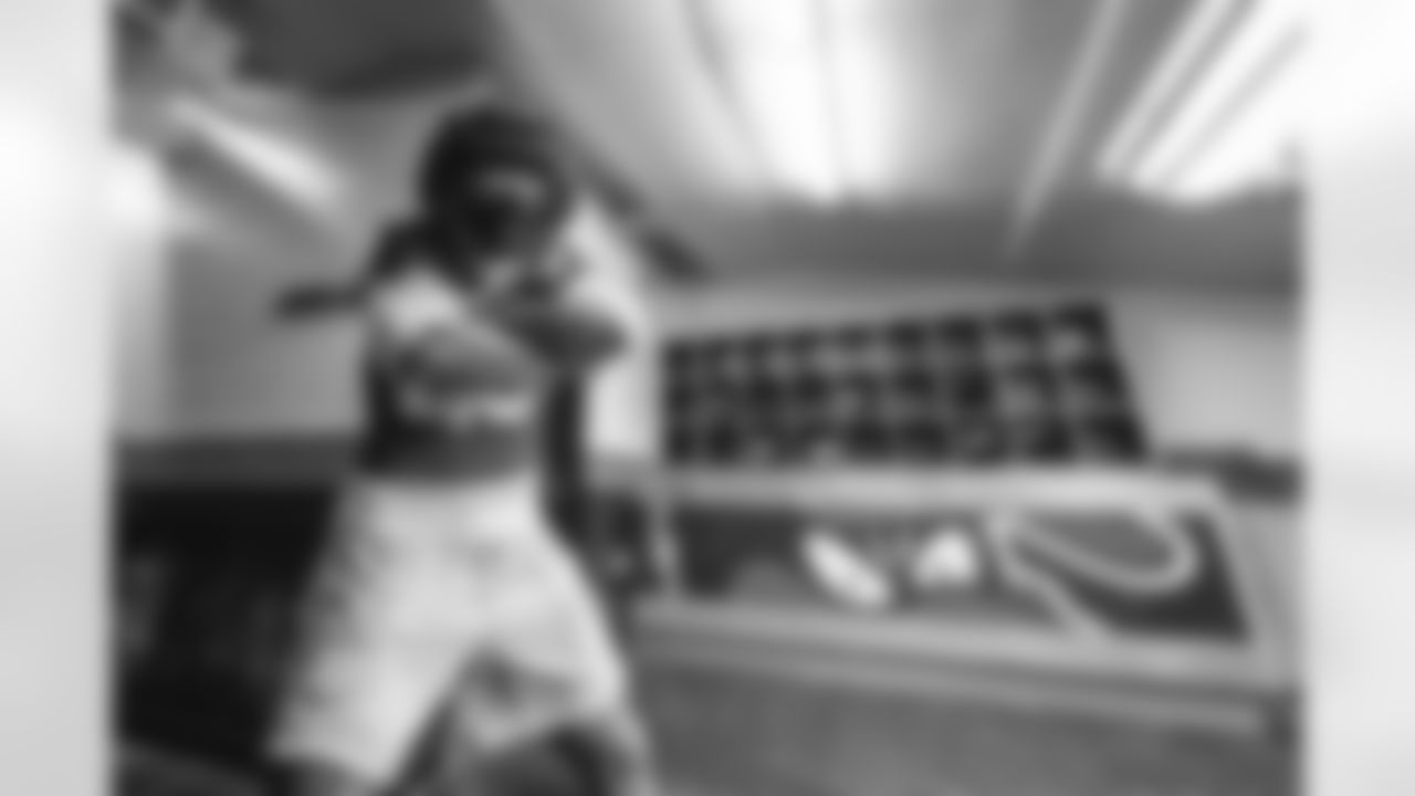 E_251015_Regular_Season_Week7_Practice_BT_00029