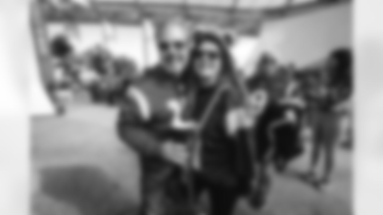 The Los Angeles Rams take on the Detroit Lions in week 15 of the 2025 NFL regular season.