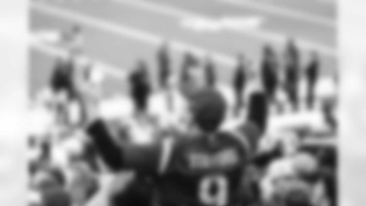 The Los Angeles Rams take on the Detroit Lions in week 15 of the 2025 NFL regular season.