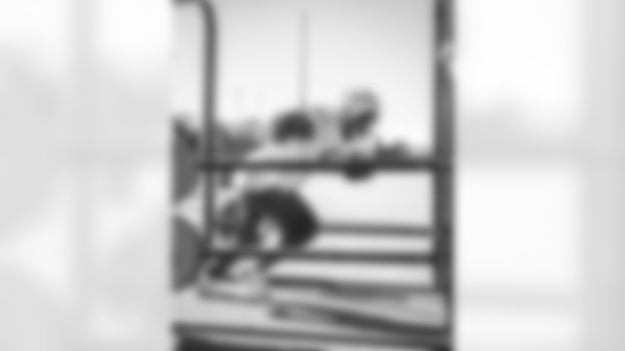 251030_Regular_Season_Week9_Practice_BT_0018