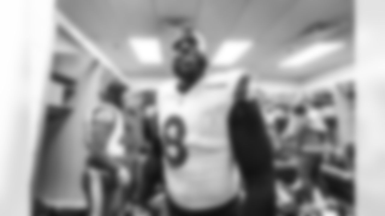 The Los Angeles Rams take on the Chicago Bears in the divisional round of the 2025 NFL Playoffs.