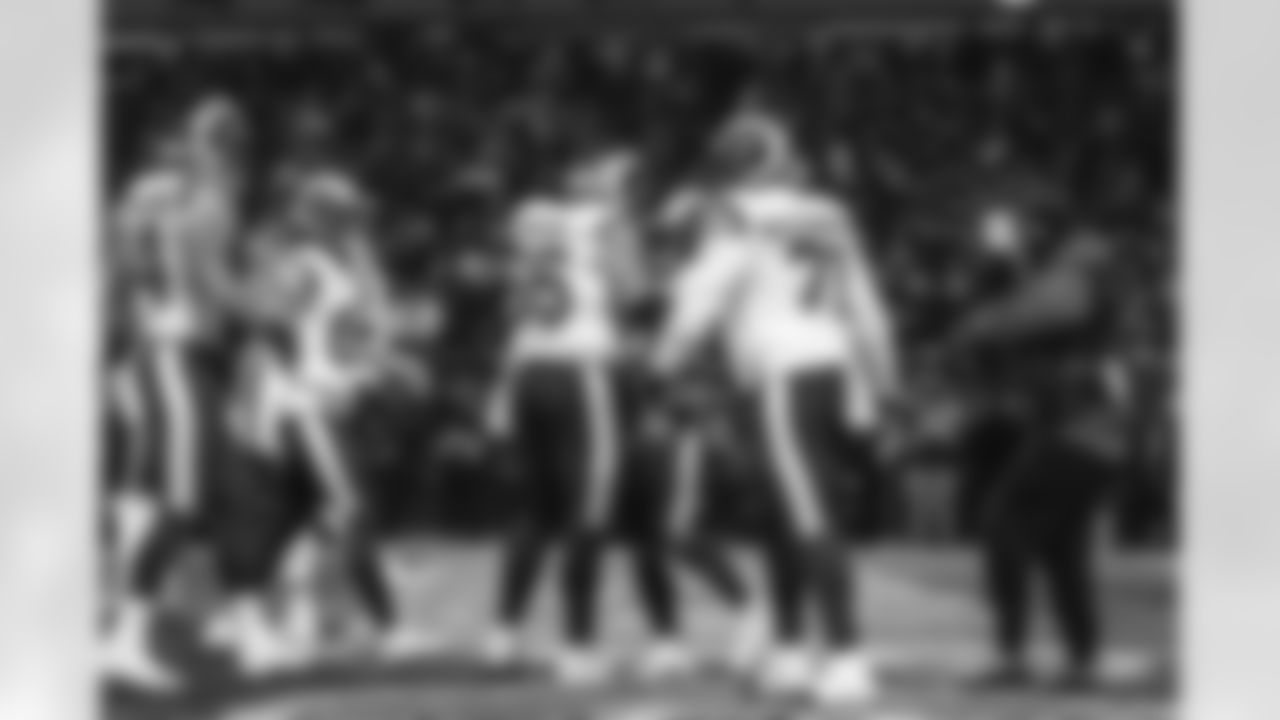 The Los Angeles Rams take on the Chicago Bears in the divisional round of the 2025 NFL post season.