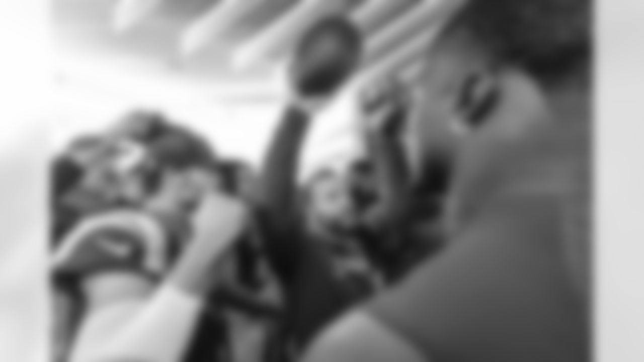 The Los Angeles Rams take on the Arizona Cardinals in week 18 of the 2025 NFL regular season.