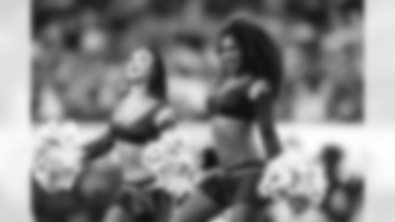 The Los Angeles Rams take on the Tampa Bay Buccaneers in week 12 of the 2025 NFL regular season.