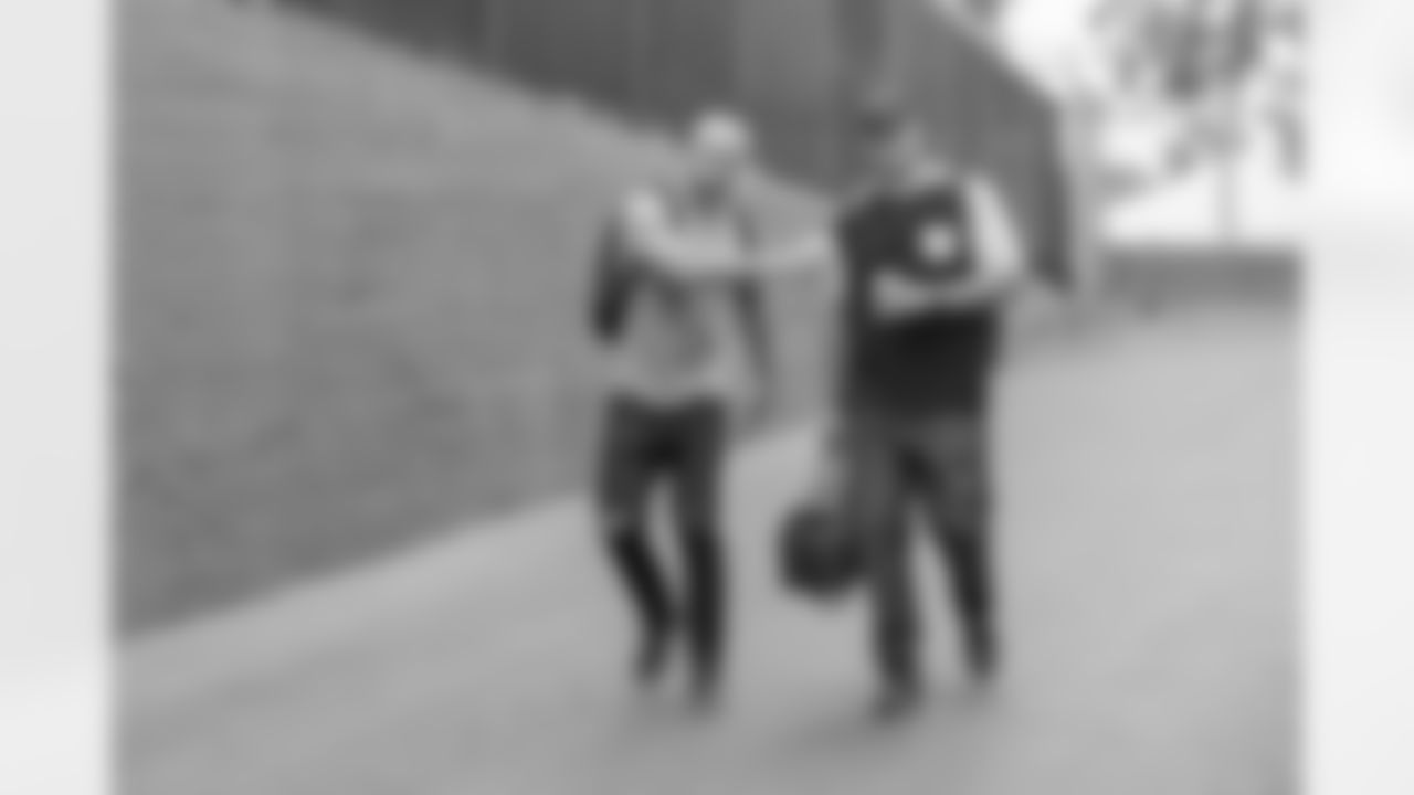 Tight end (89) Tyler Higbee and tackle (79) Rob Havenstein of the Los Angeles Rams arrive at the Coliseum before the Rams 21-20 victory over the Texans in an NFL Week 2 preseason game, Saturday, August 25, 2018, in Los Angeles, Calif. (Jeff Lewis/Rams)