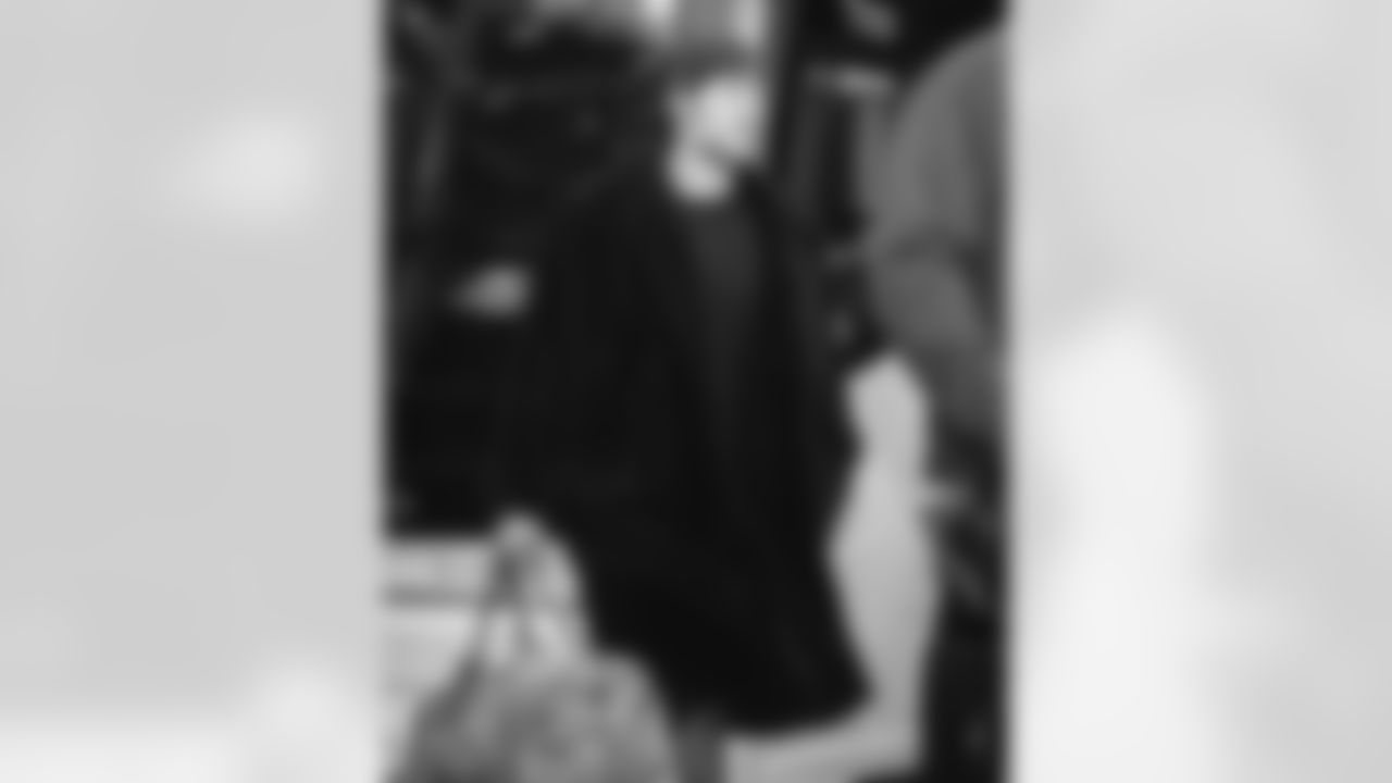 The Los Angeles Rams take on the Chicago Bears in the divisional round of the 2025 NFL post season.