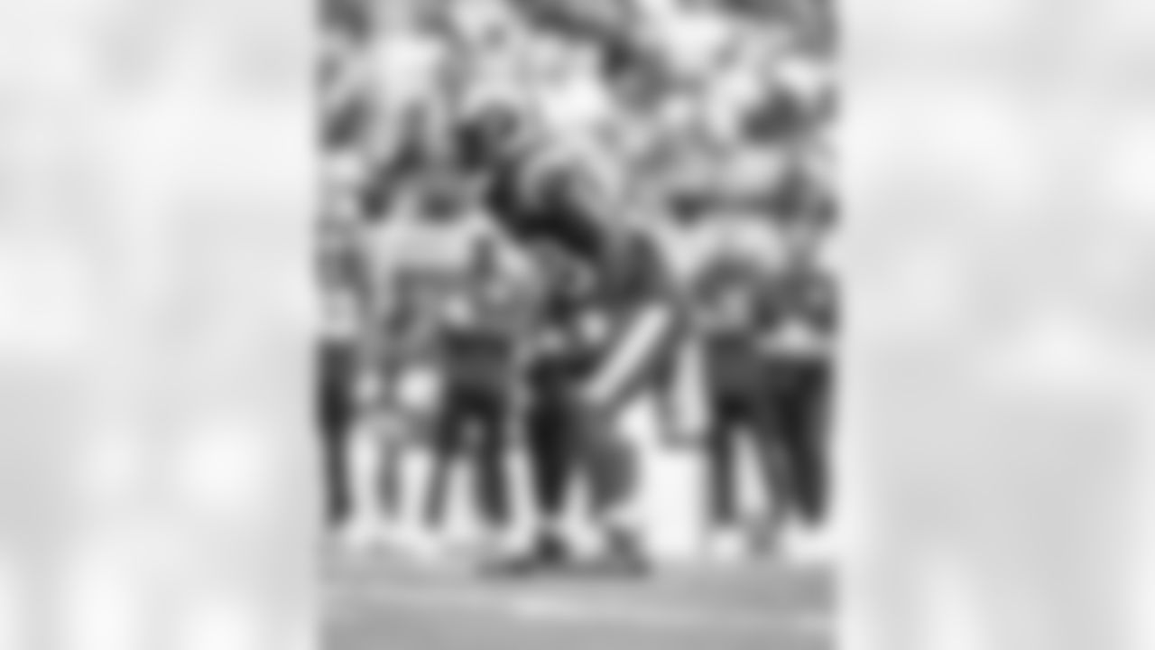 The Los Angeles Rams take on the Cleveland Browns in week 3 of the 2025 NFL preseason.