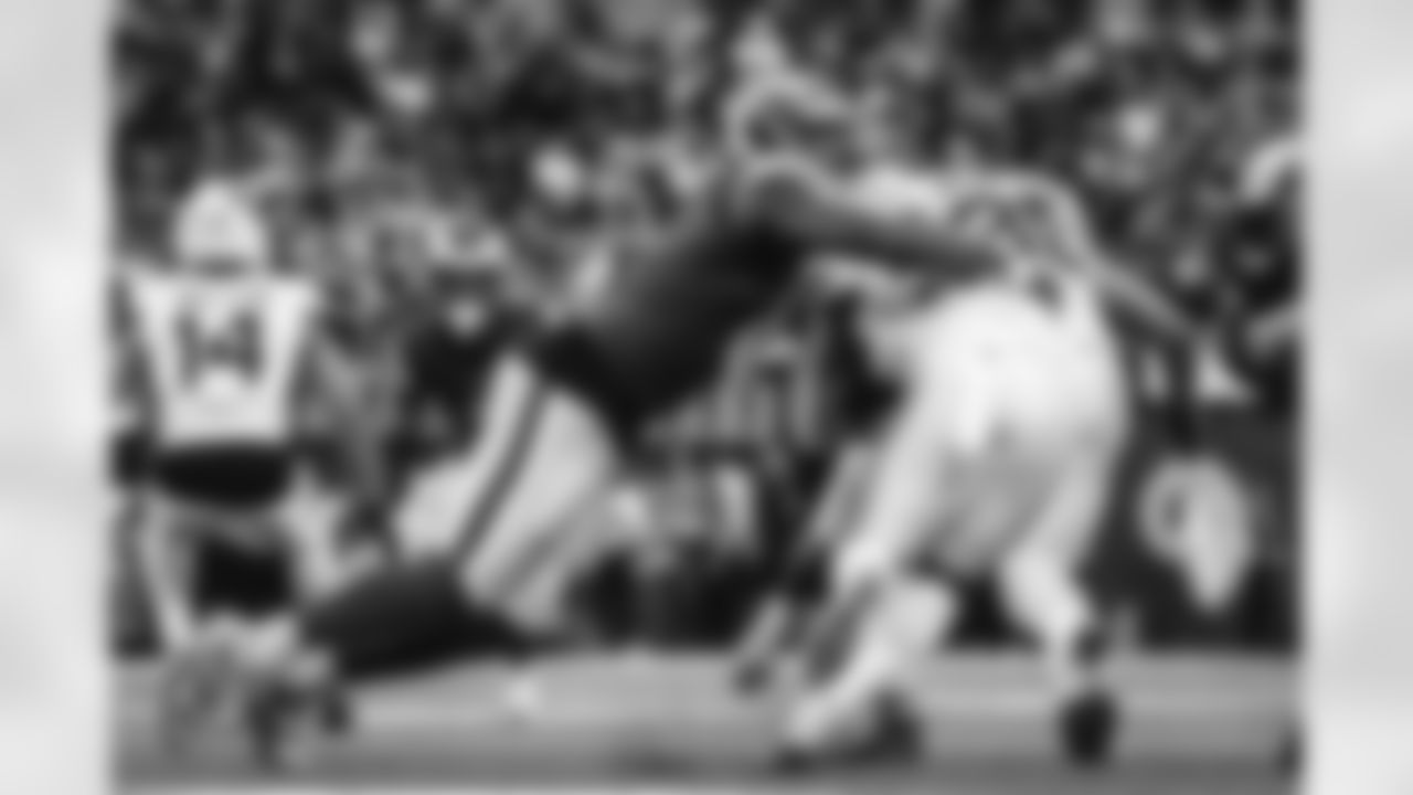 The Los Angeles Rams take on the Arizona Cardinals in week 18 of the 2025 NFL regular season.