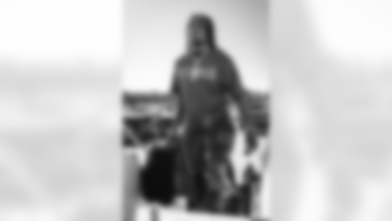 6 OLB Nick Hampton travels to Carolina for Wild Card matchup vs. Panthers