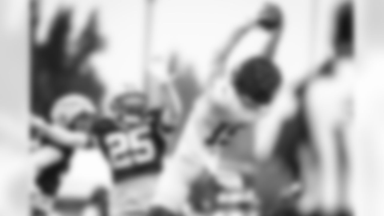 E_250814_Joint_Practice_Vs_Saints_BT_0108