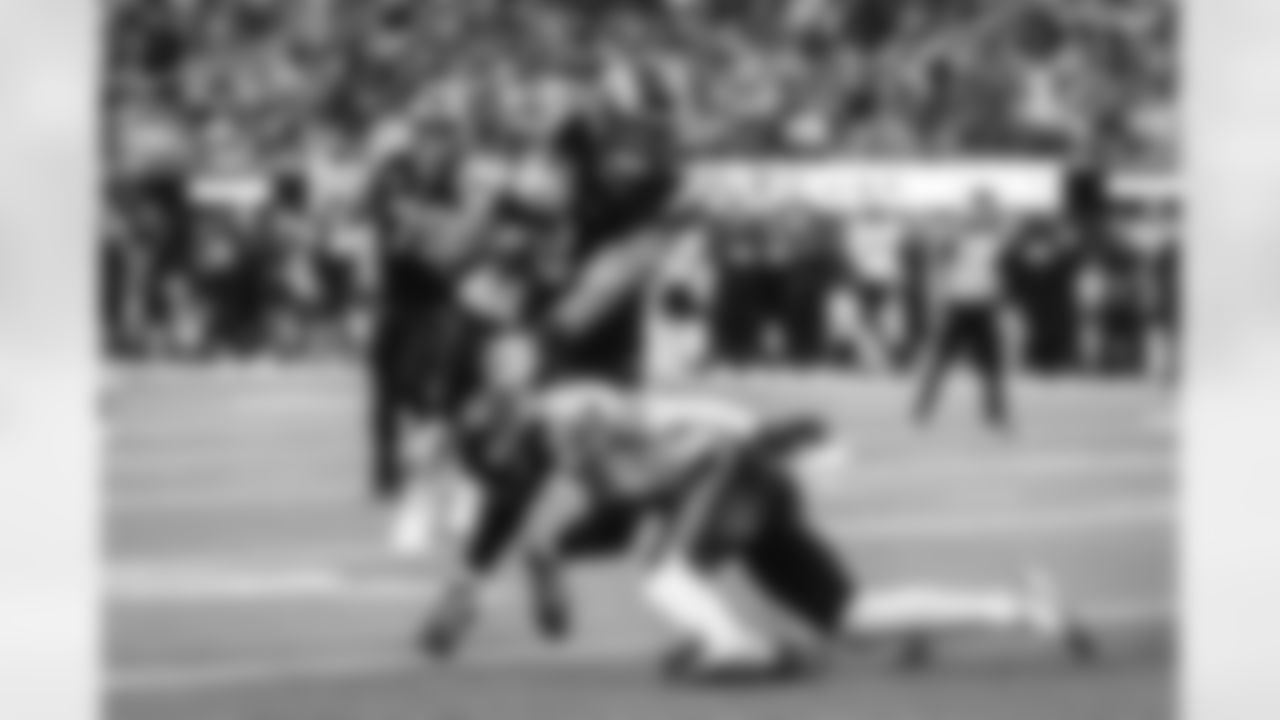 The Los Angeles Rams take on the Seattle Seahawks in week 10 of the 2025 NFL regular season.