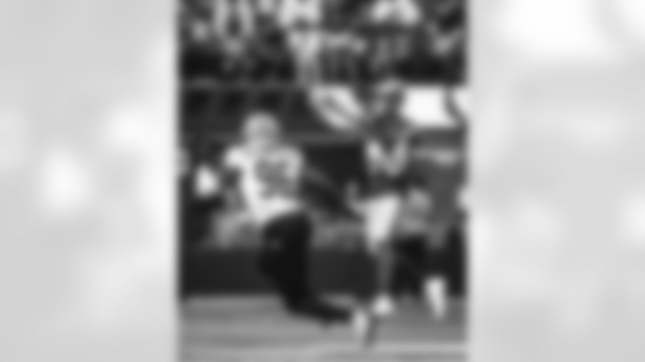 The Los Angeles Rams take on the New Orleans Saints in week 9 of the 2025 NFL regular season.