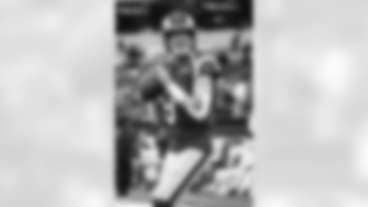 The Los Angeles Rams take on the Arizona Cardinals in week 18 of the 2025 NFL regular season.