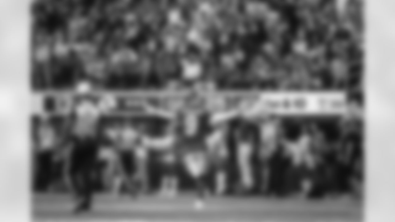 The Los Angeles Rams take on the New Orleans Saints in week 9 of the 2025 NFL regular season.