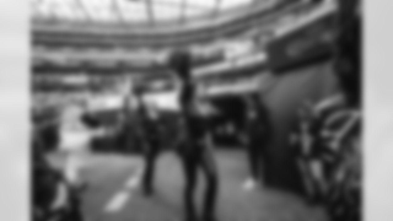 The Los Angeles Rams take on the Seattle Seahawks in week 11 of the 2025 NFL regular season.