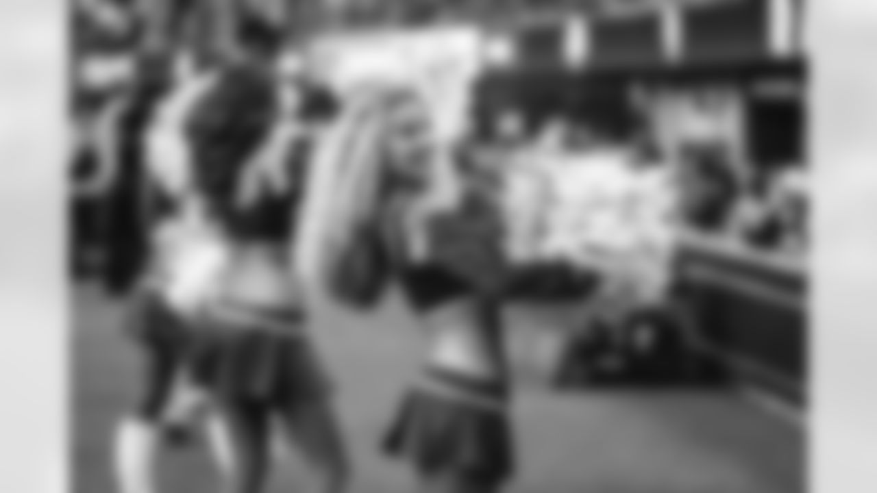 The Los Angeles Rams take on the Detroit Lions in week 15 of the 2025 NFL regular season.