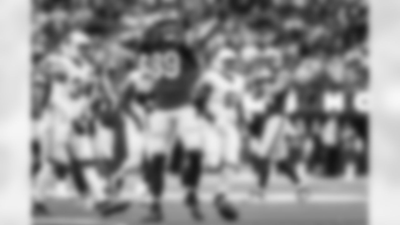 The Los Angeles Rams take on the Arizona Cardinals in week 18 of the 2025 NFL regular season.