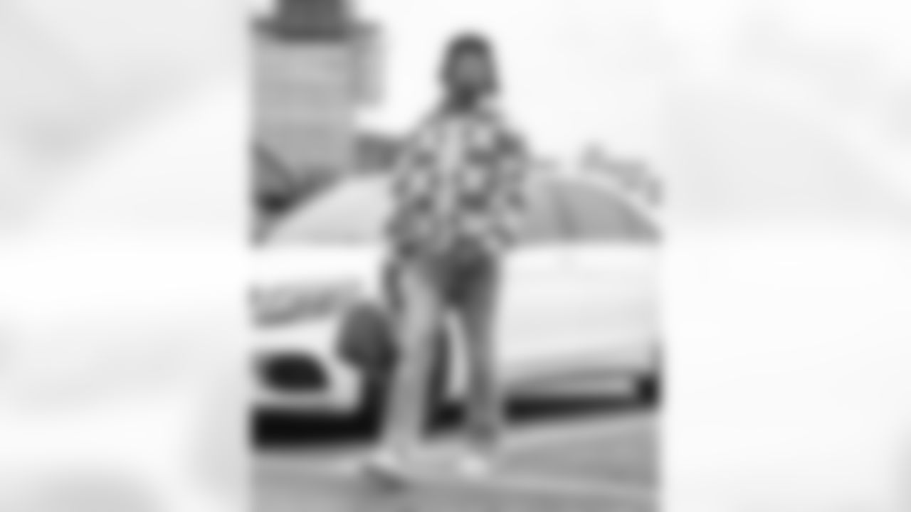 The Los Angeles Rams take on the Arizona Cardinals in week 18 of the 2025 NFL regular season.