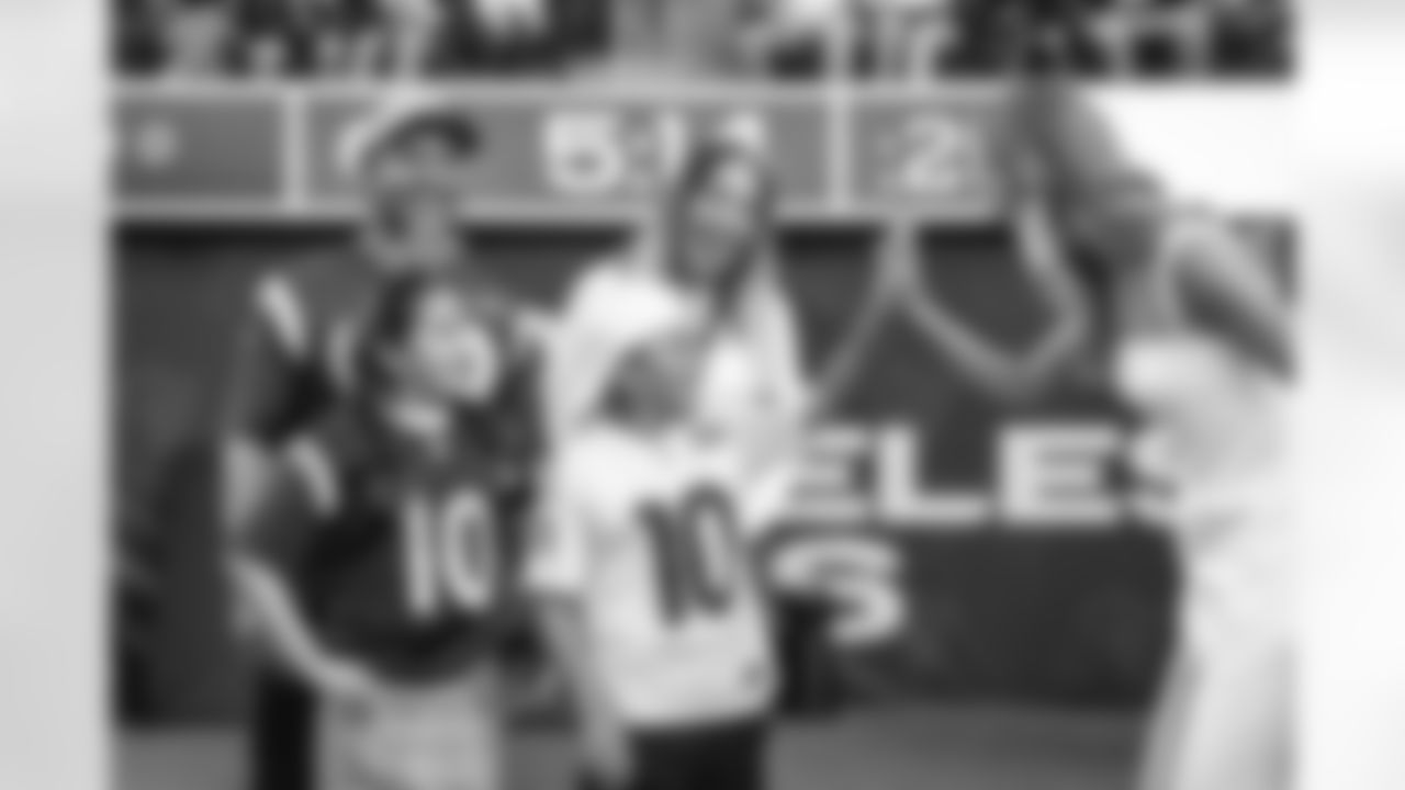 The Los Angeles Rams take on the New Orleans Saints in week 9 of the 2025 NFL regular season.