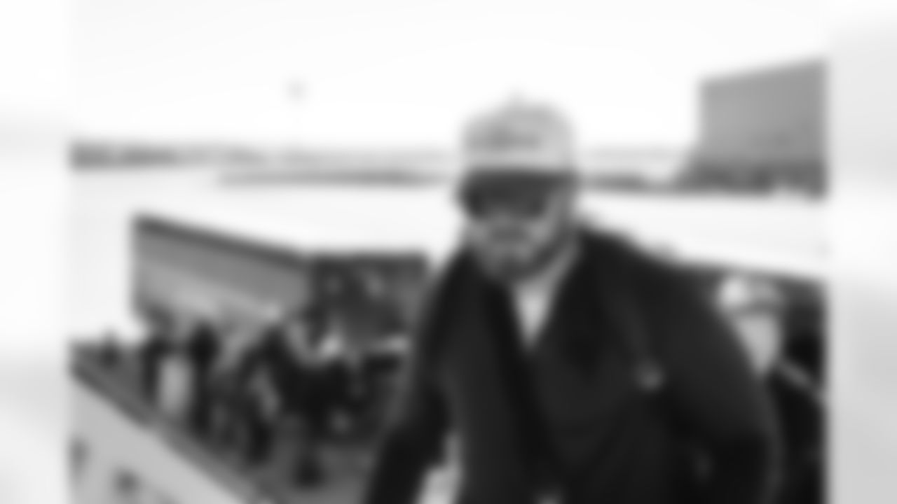 65 OL Coleman Shelton travels to Charlotte for Sunday's game against the Panthers