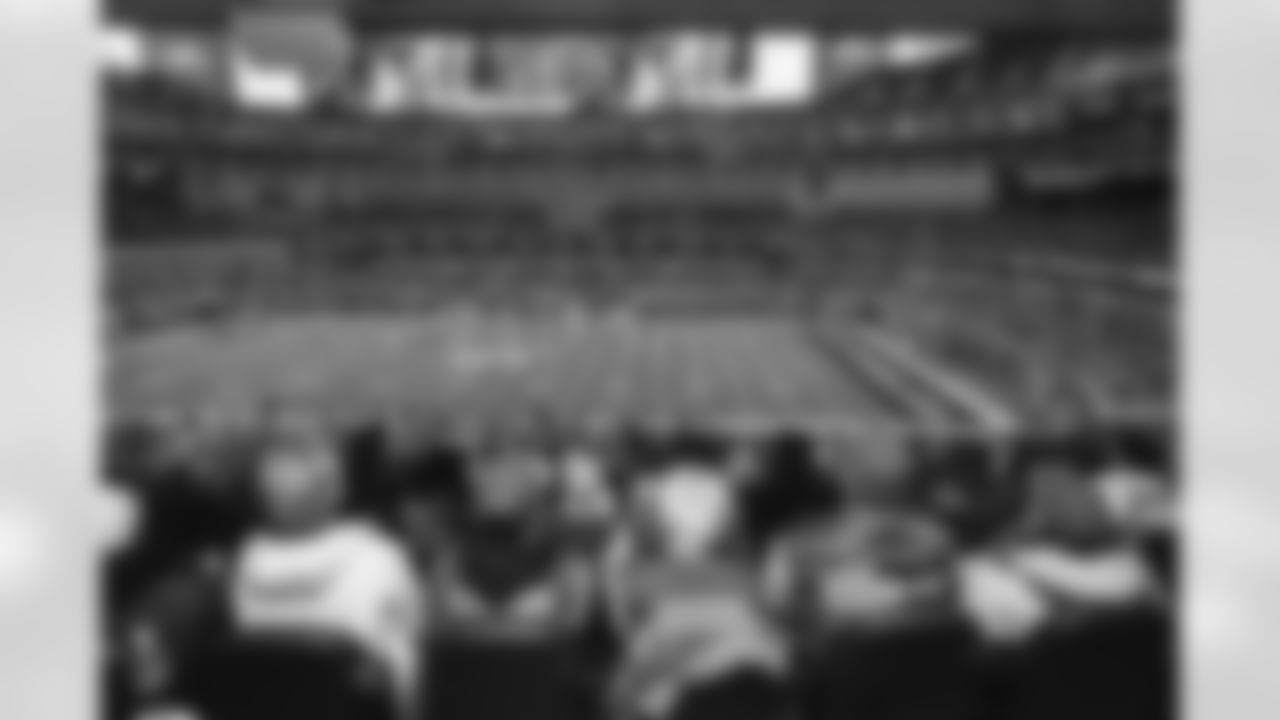 The Los Angeles Rams take on the Arizona Cardinals in week 18 of the 2025 NFL regular season.