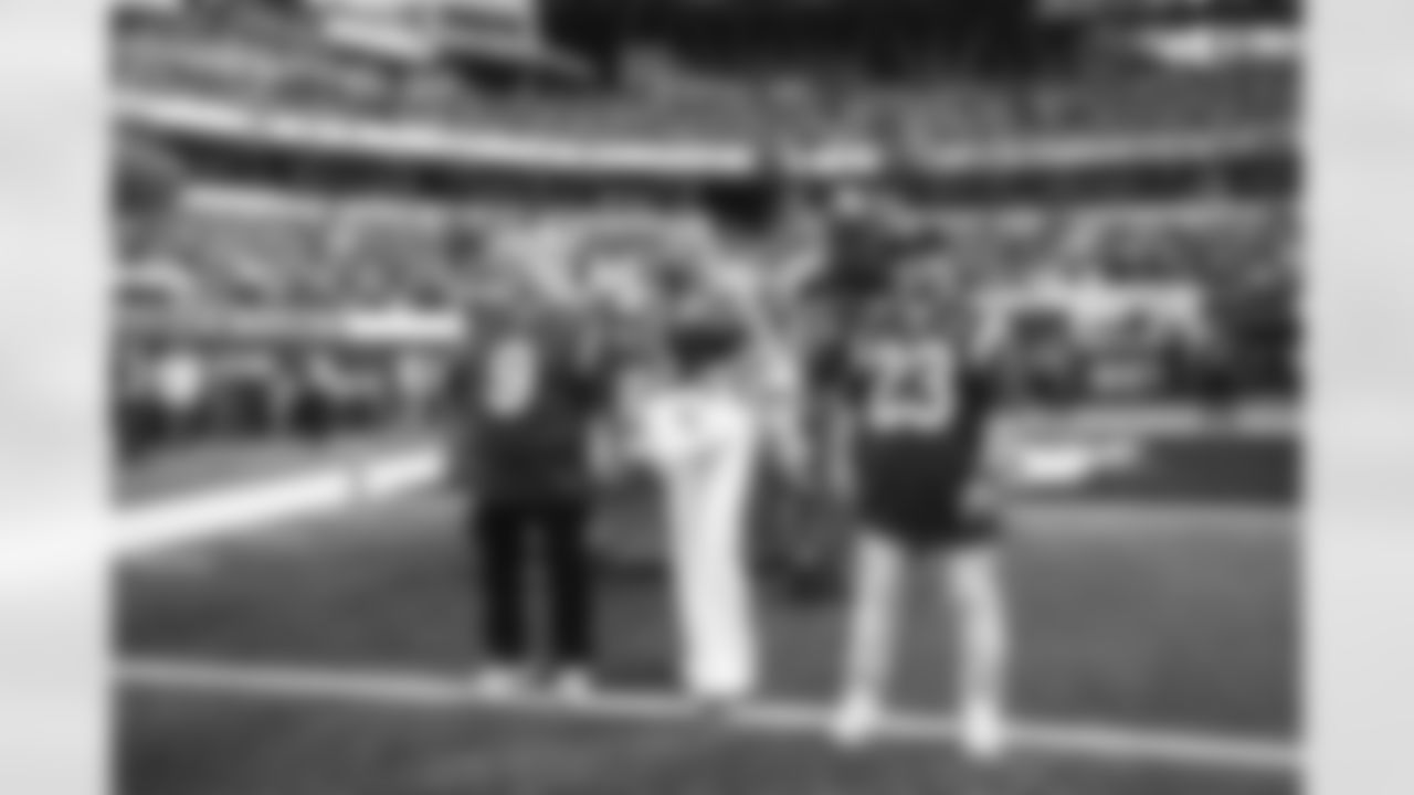 The Los Angeles Rams take on the Detroit Lions in week 15 of the 2025 NFL regular season.