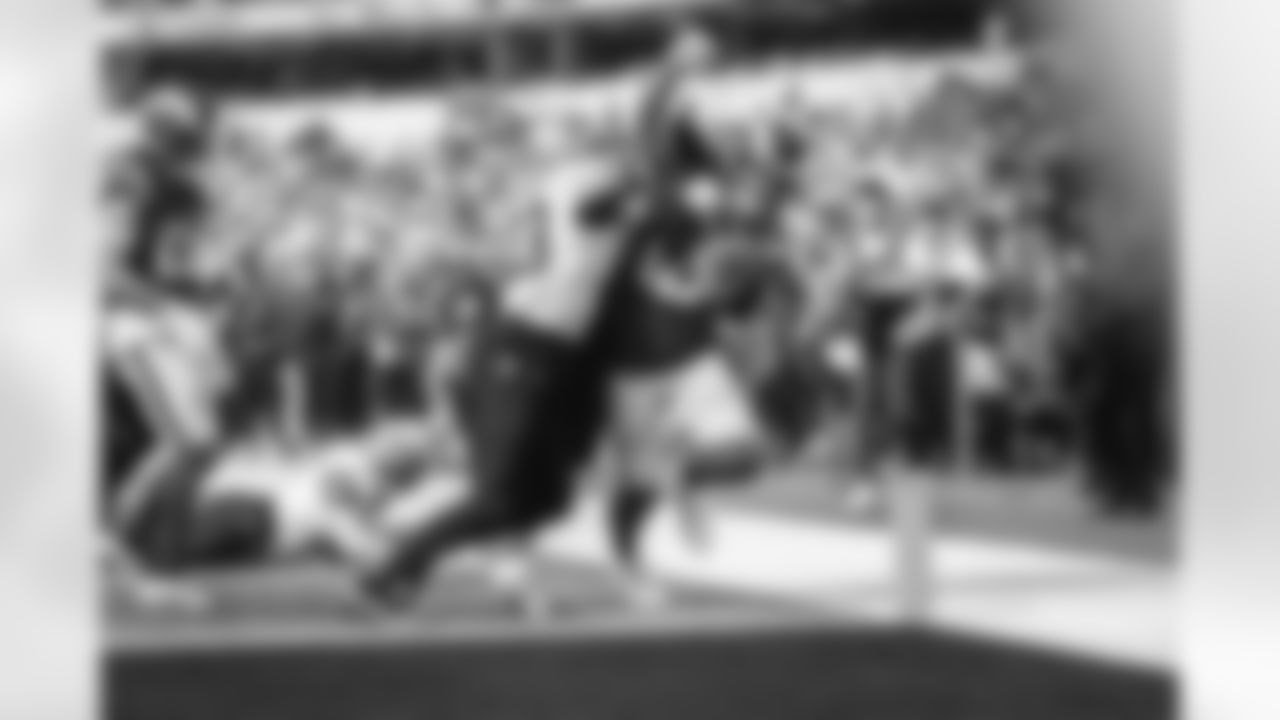 The Los Angeles Rams take on the New Orleans Saints in week 9 of the 2025 NFL regular season.