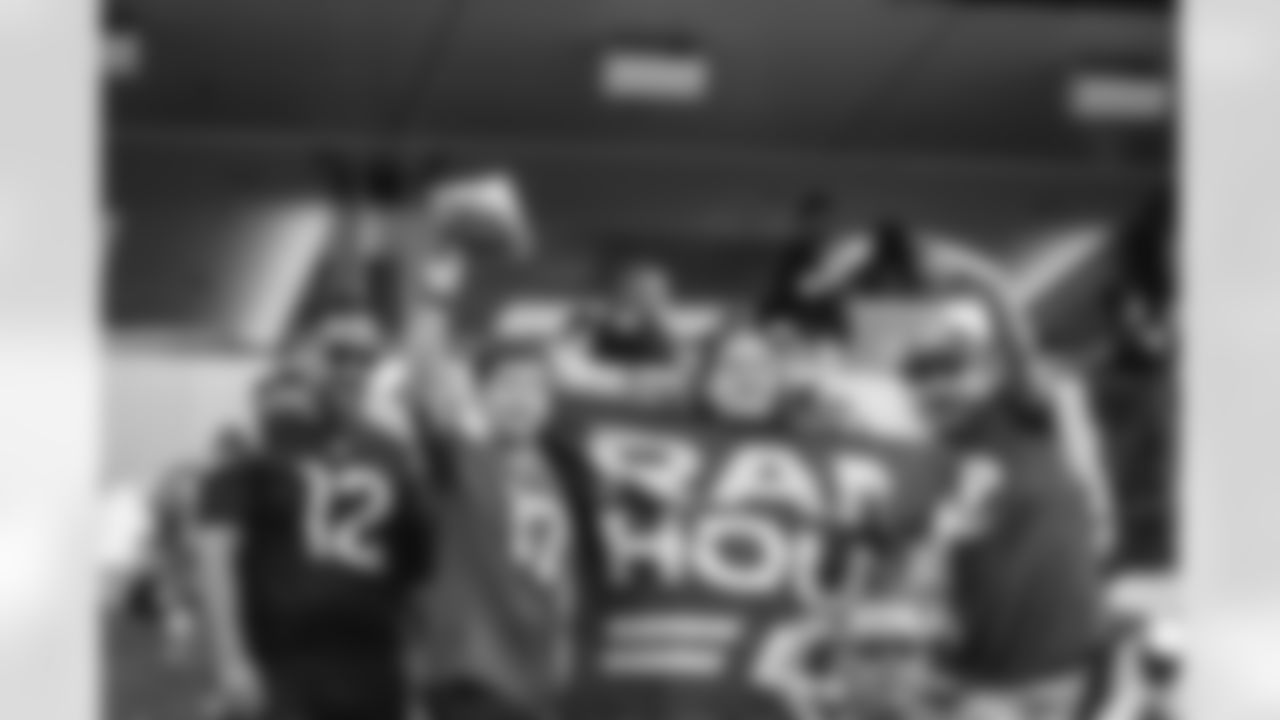 The Los Angeles Rams take on the New Orleans Saints in week 9 of the 2025 NFL regular season.